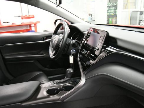 Certified 2023 Toyota Camry SE image 27