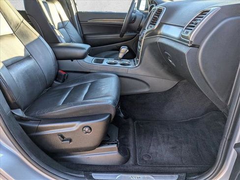 Used 2018 Jeep Grand Cherokee Limited image 20