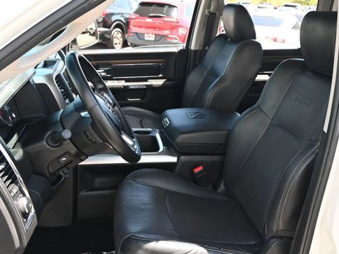 Used 2017 RAM 1500 Laramie w/ Convenience Group AWD/4WD image 15