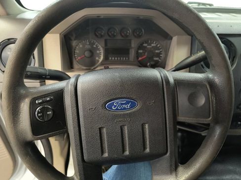 Used 2009 Ford F250 XL AWD/4WD image 13
