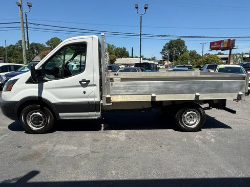 Used 2017 Ford Transit 250 138 RWD image 4