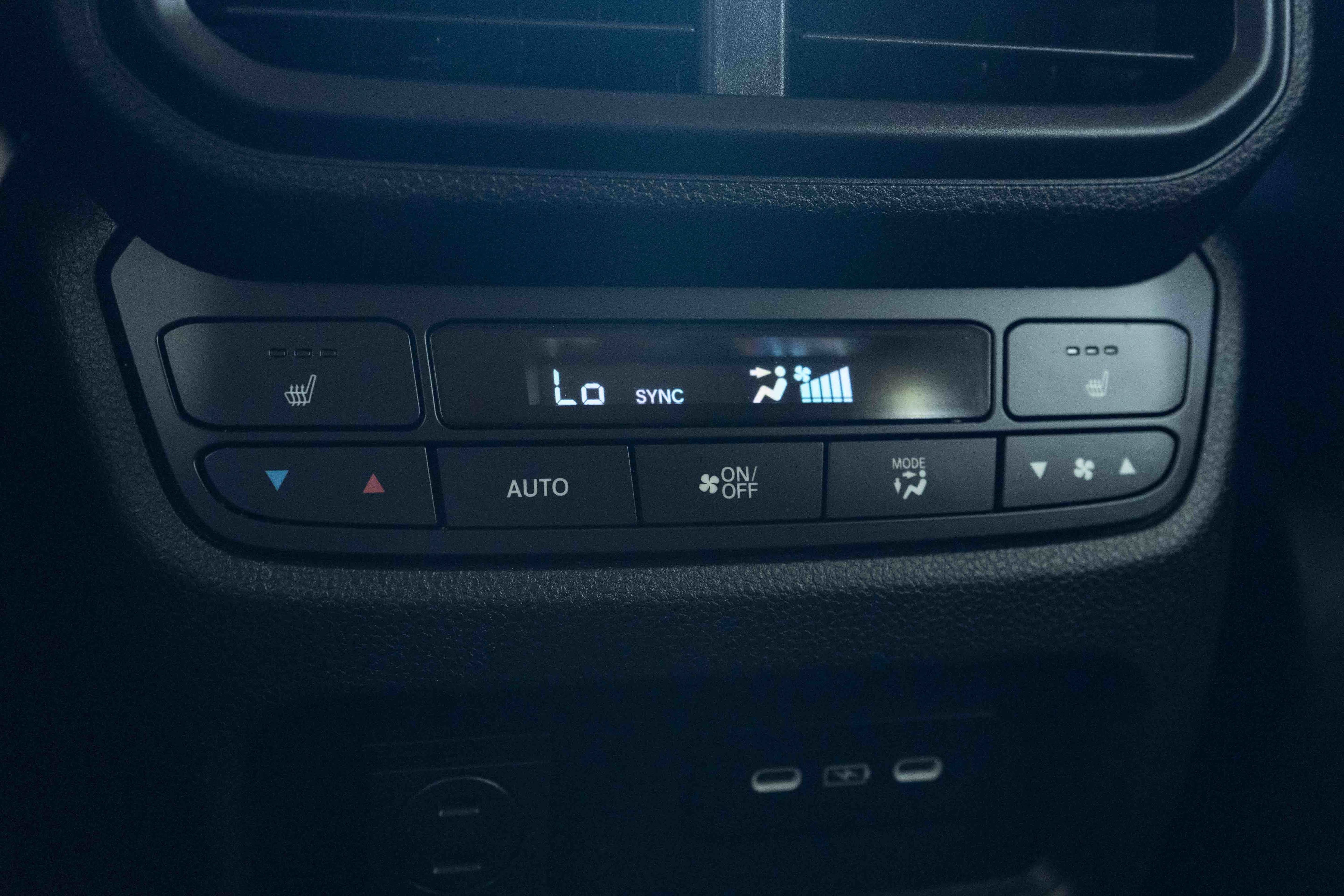 Used 2025 Honda Pilot Elite image 42