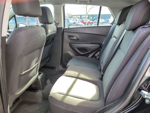 Used 2018 Chevrolet Trax LS image 9