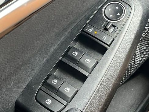 Certified 2025 Kia Seltos S image 34