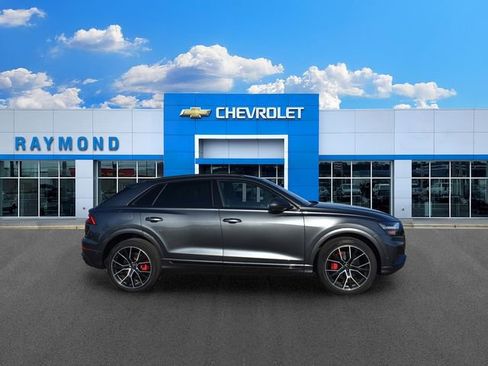 Used 2021 Audi Q8 Premium Plus w/ Premium Plus Package AWD/4WD image 2