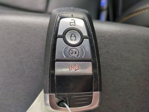 Used 2023 Ford Bronco Badlands image 36