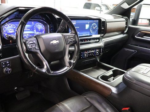 Used 2024 Chevrolet Silverado 2500 High Country w/ High Country Premium Package AWD/4WD image 42