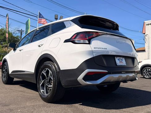Used 2025 Kia Sportage LX FWD image 8