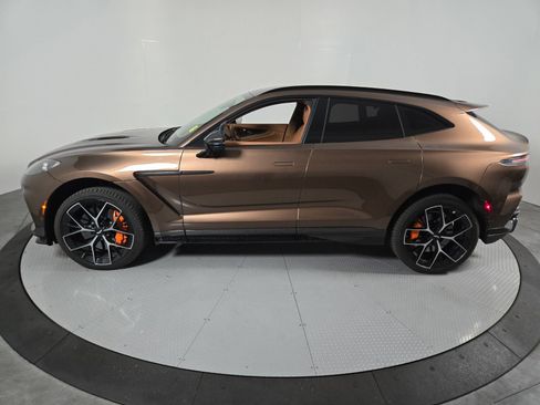 Used 2025 Aston Martin DBX 707 AWD/4WD image 33