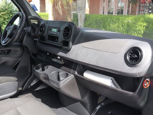 Used 2021 Mercedes-Benz Sprinter 2500 w/ Driver Convenience Package image 34