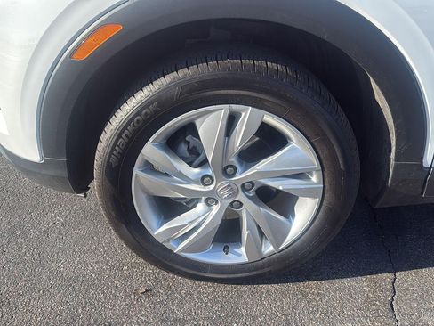 Used 2025 Buick Encore GX Preferred AWD/4WD image 10