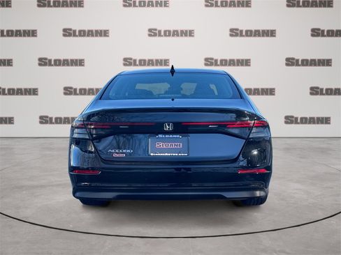 Used 2023 Honda Accord EX image 4