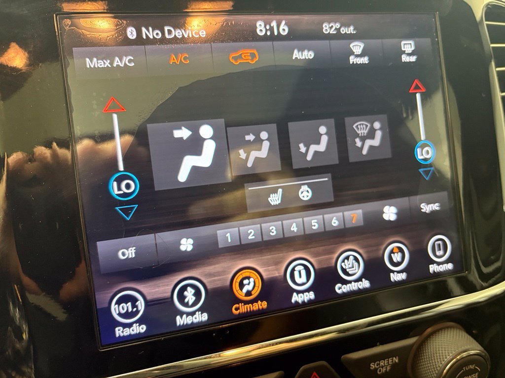 Used 2019 Jeep Grand Cherokee Altitude AWD/4WD image 30