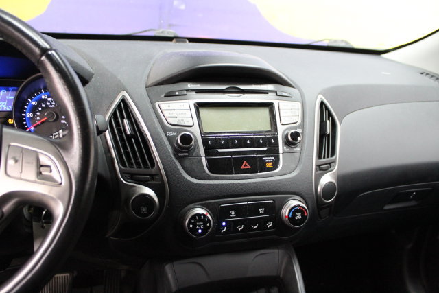 Used 2011 Hyundai Tucson GLS FWD image 18
