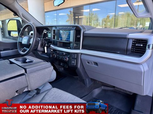 Used 2024 Ford F250 XLT w/ FX4 Off-Road Package image 28