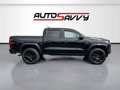 Used 2024 Chevrolet Colorado Trail Boss AWD/4WD image 8