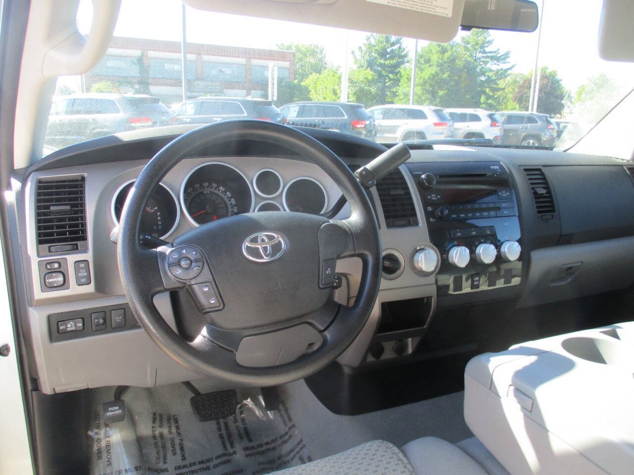 Used 2011 Toyota Tundra 4x4 Double Cab w/ Tow Pkg image 35