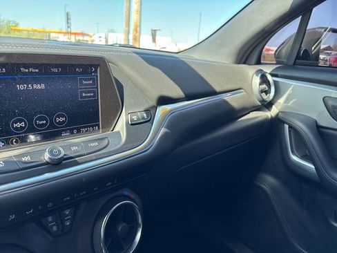 Used 2020 Chevrolet Blazer LT FWD image 40