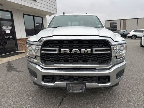 Used 2024 RAM 2500 Tradesman w/ Chrome Appearance Group image 9