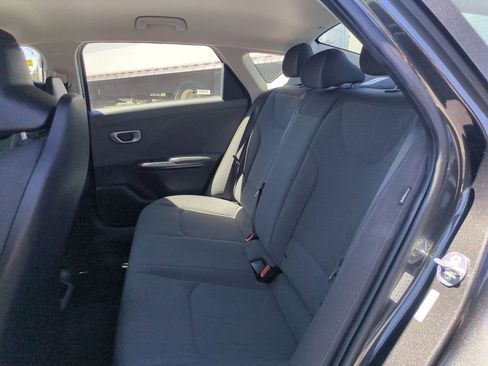 Used 2025 Kia K4 FWD image 26