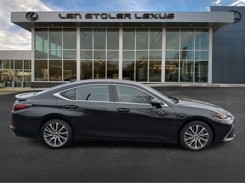 Used 2021 Lexus ES 350 w/ Premium Package image 2