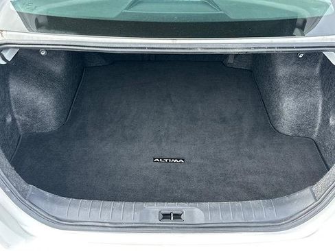 Used 2023 Nissan Altima 2.5 SV image 16