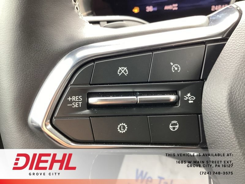 Used 2024 Chevrolet Traverse RS AWD/4WD image 33