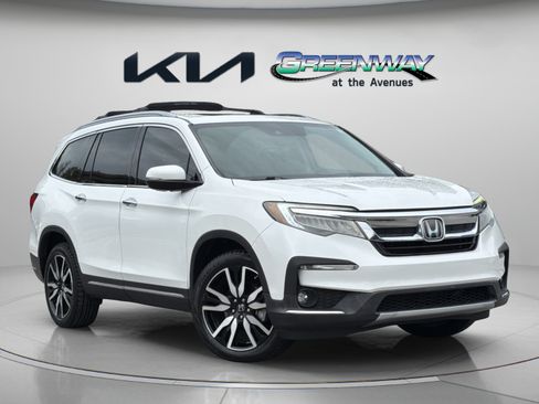 Used 2021 Honda Pilot Touring image 1