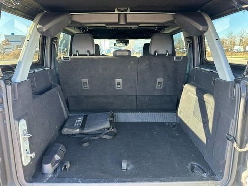 Used 2022 Ford Bronco Wildtrak image 5