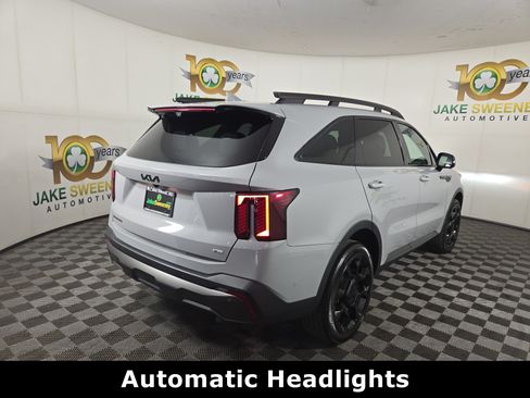Used 2025 Kia Sorento SX Prestige AWD/4WD image 8