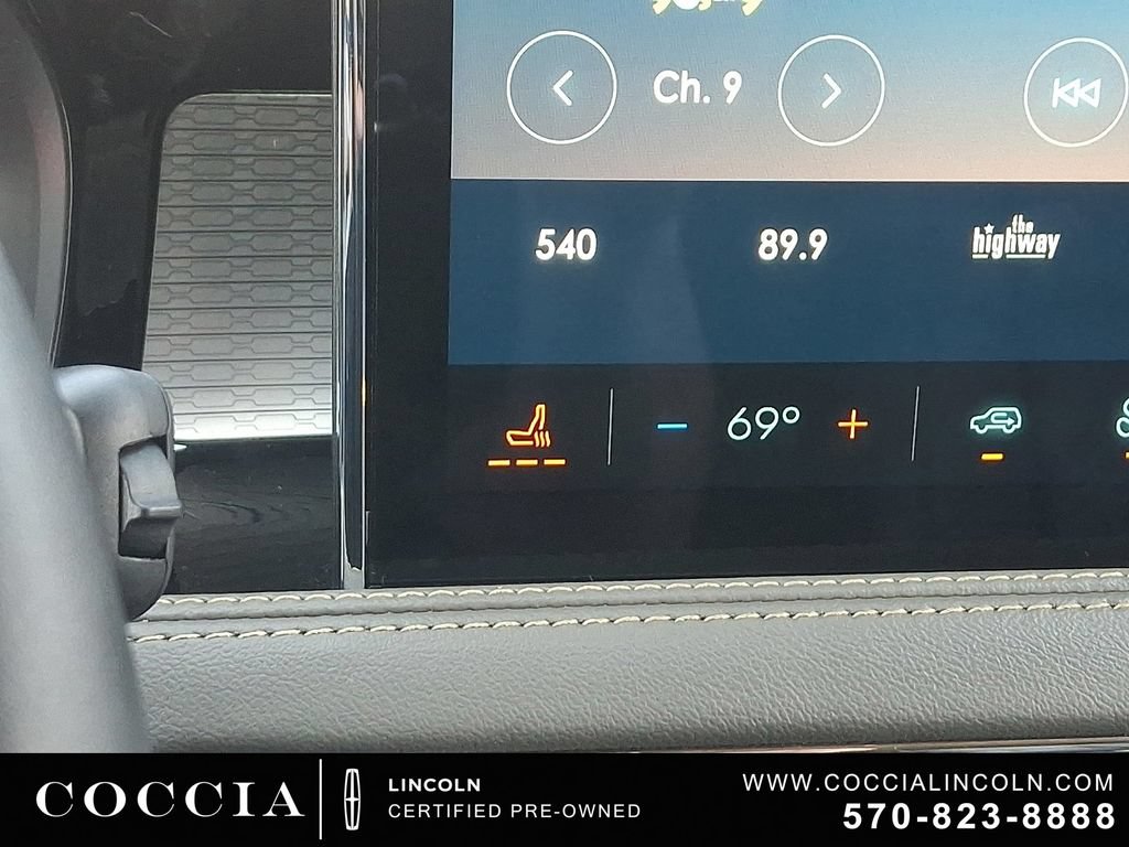 Certified 2023 Lincoln Corsair AWD image 27