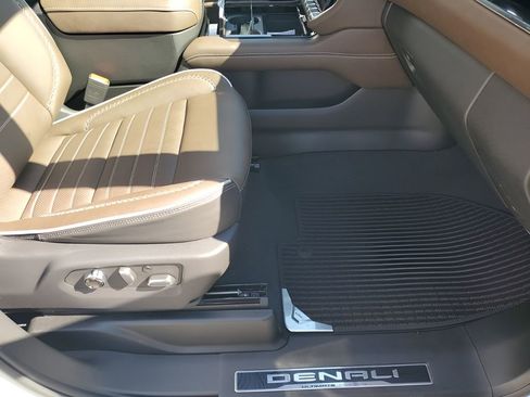 New 2026 GMC Yukon XL Denali Ultimate image 16