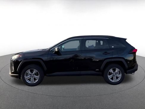 Used 2025 Toyota RAV4 LE image 9