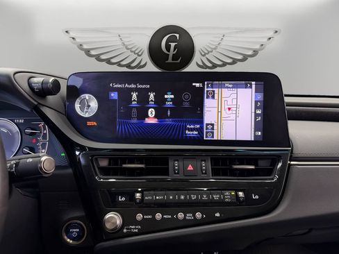 Used 2022 Lexus ES 300h w/ Premium Package FWD image 25