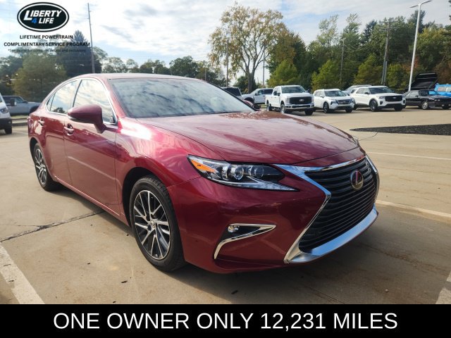 Used 2016 Lexus ES 350 w/ Luxury Package w/Wood Trim FWD image 1