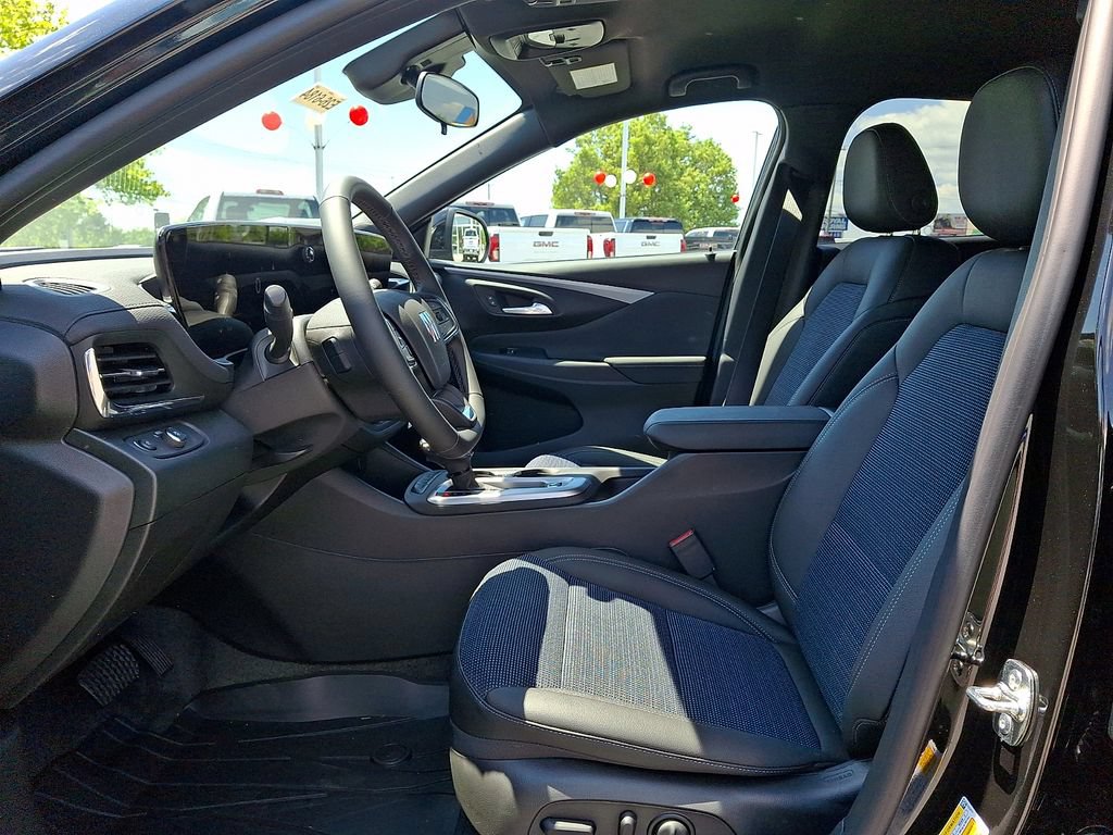 New 2026 Buick Envista Sport Touring w/ Convenience I Package FWD image 9