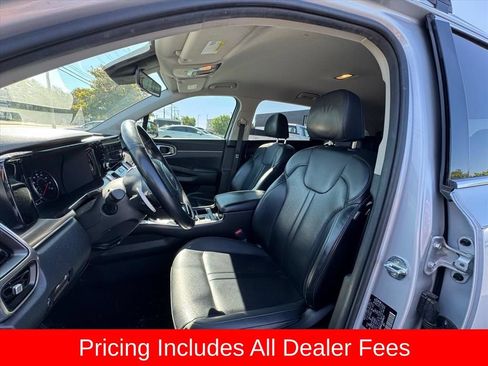 Used 2022 Kia Sorento S FWD image 17