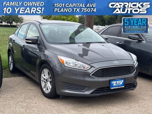Used 2015 Ford Focus SE FWD image 1