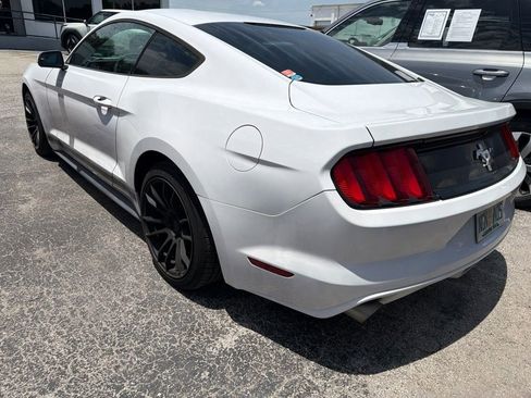 Used 2017 Ford Mustang Coupe RWD image 14