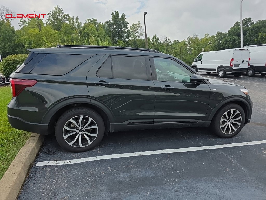 Used 2022 Ford Explorer ST-Line w/ Class IV Trailer Tow Package AWD/4WD image 12