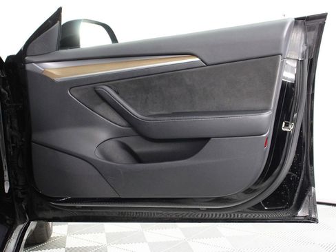 Used 2021 Tesla Model 3 Long Range image 21