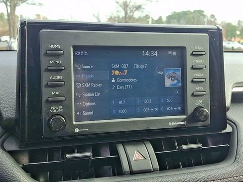 Used 2021 Toyota RAV4 XLE w/ Convenience Package image 19