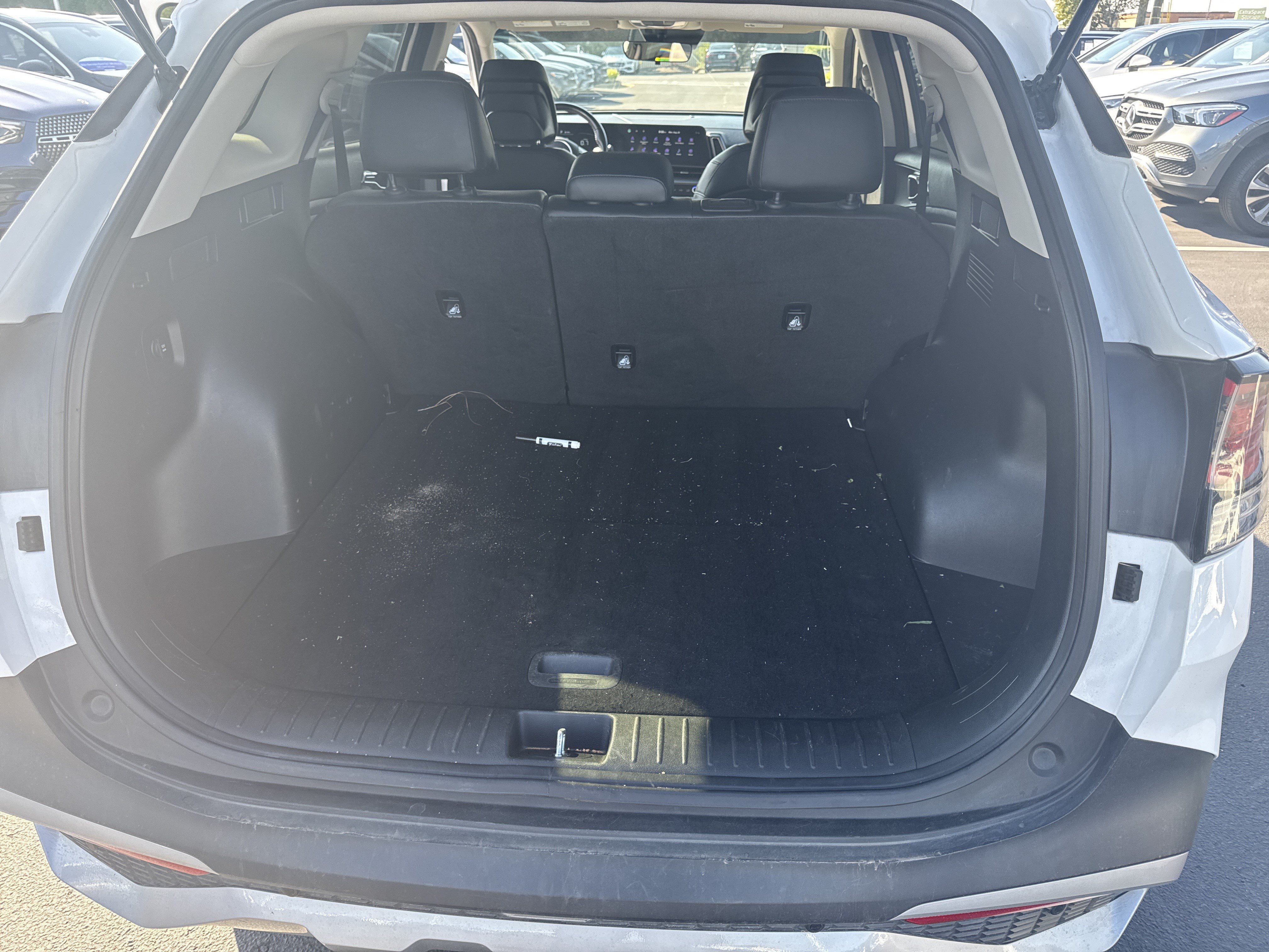 Used 2023 Kia Sportage EX FWD image 34