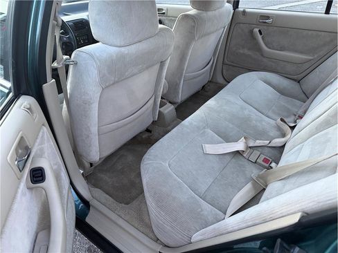 Used 1992 Honda Accord LX image 11