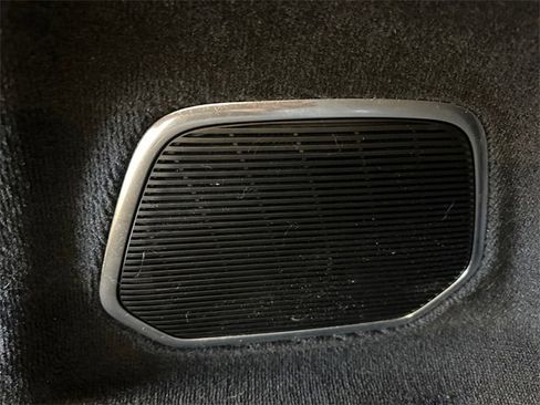 Used 2023 Jeep Grand Cherokee L Overland image 23