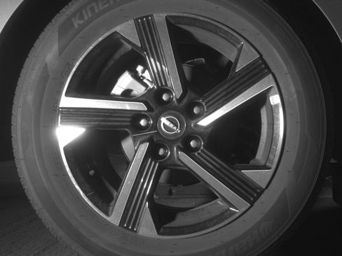 Used 2025 Nissan Sentra SV FWD image 18