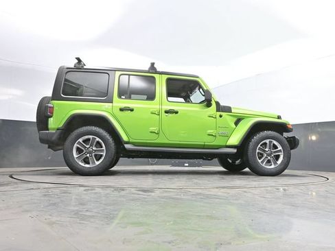 Used 2018 Jeep Wrangler Unlimited Sahara AWD/4WD image 29