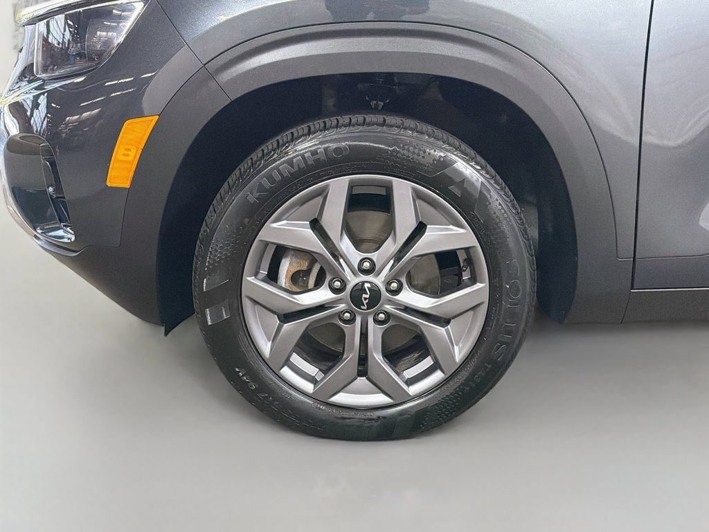 Used 2024 Kia Seltos S AWD/4WD image 32