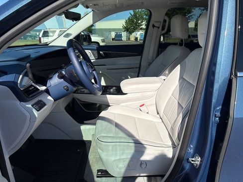 Certified 2026 Buick Enclave Avenir w/ Super Cruise Package FWD image 13