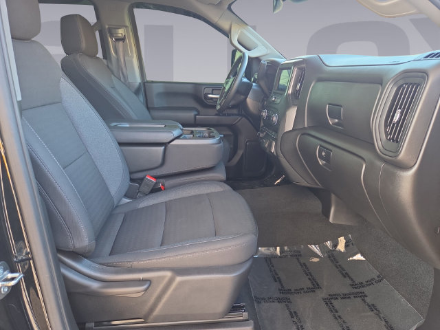 Used 2025 Chevrolet Silverado 2500 Custom w/ Custom Value Package AWD/4WD image 17